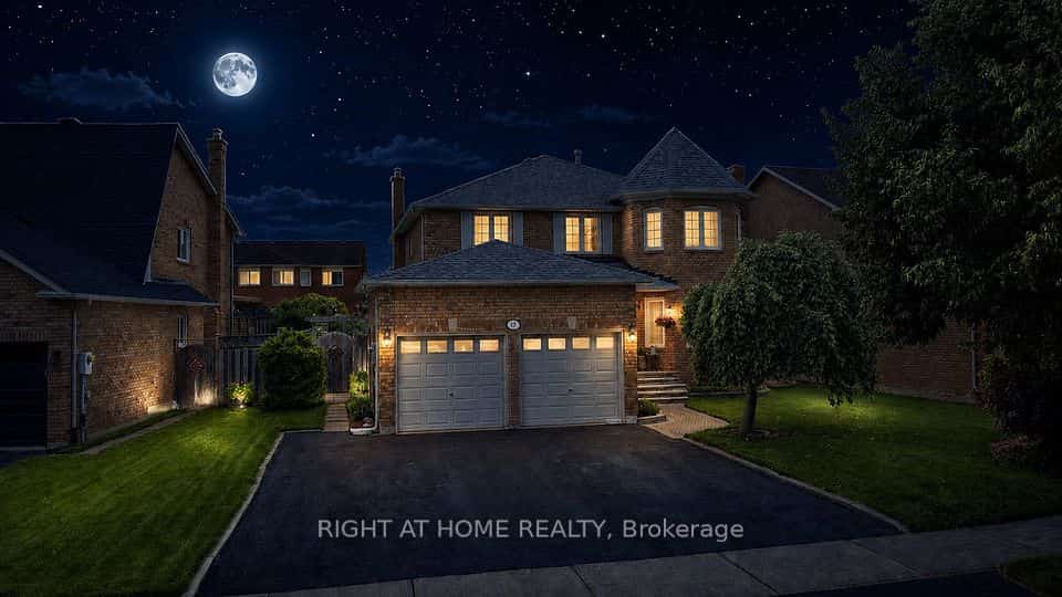 17 Eaton Street, Halton Hills, ON L7G 5L4