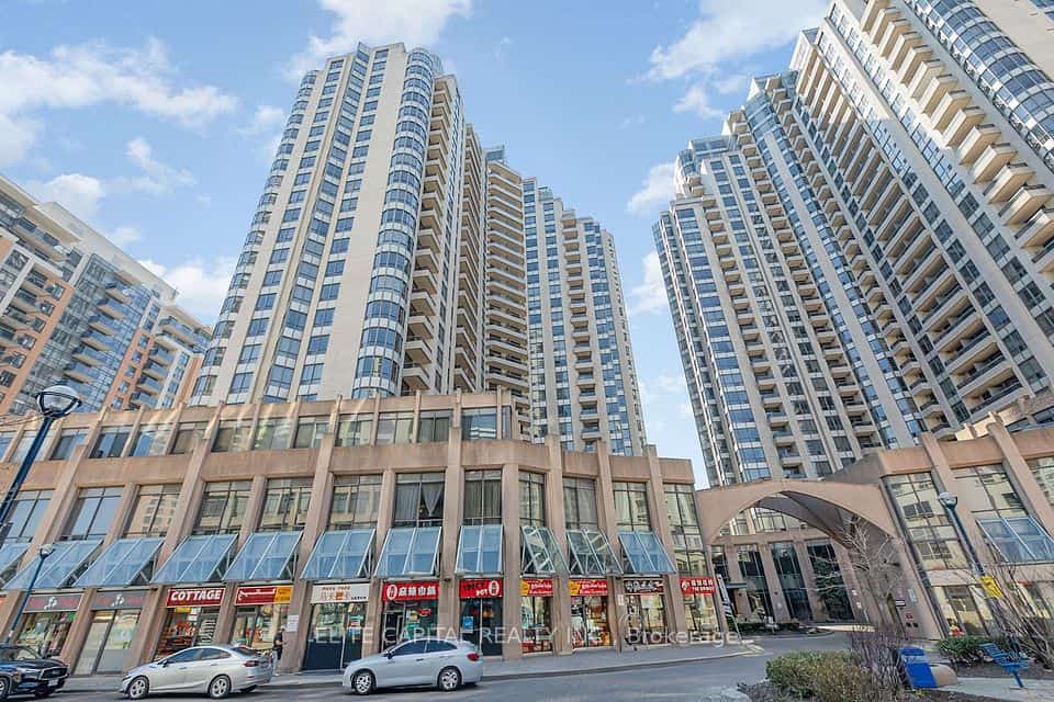 15 Northtown Way #2018, Toronto, ON M2N 7L4