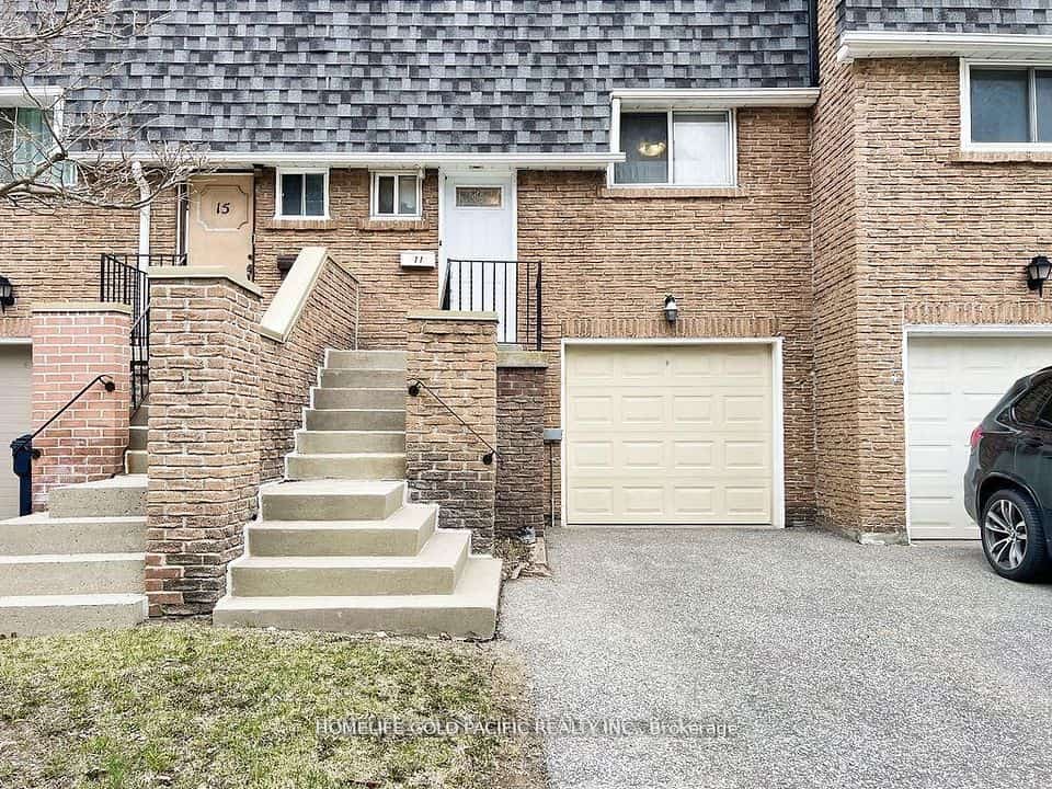 42 Stonehill Court #11, Toronto, ON M1W 2V3