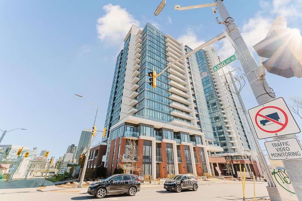 5 Wellington Street S #904, Kitchener, ON N2G 0E3