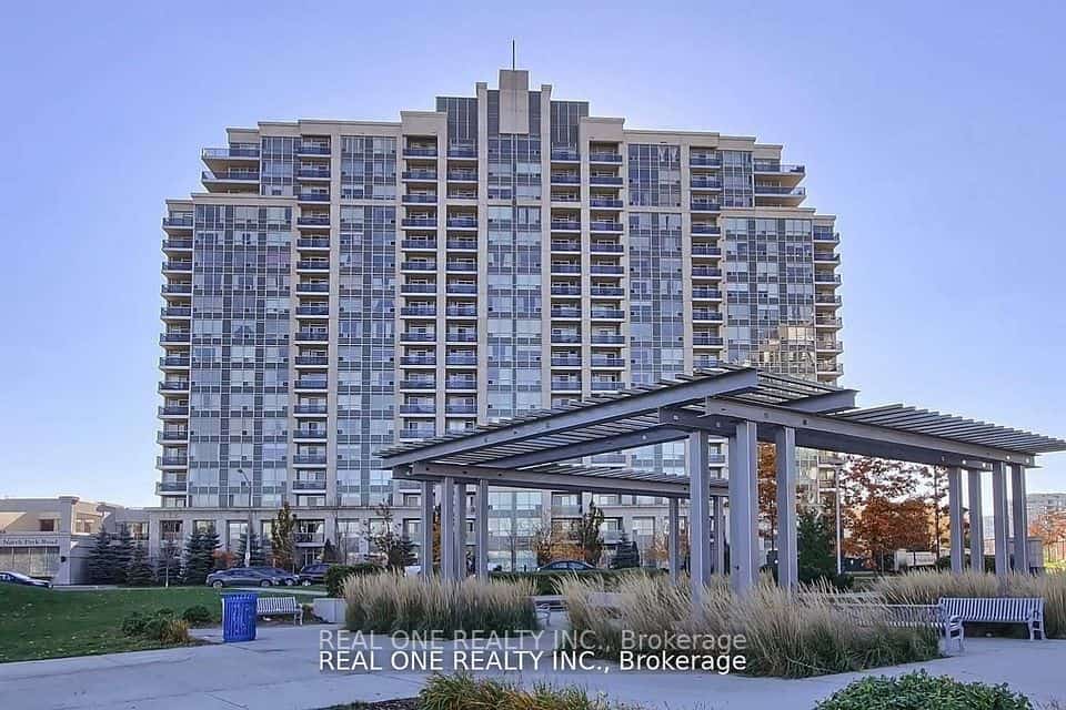 15 North Park Road #801, Vaughan, ON L4J 0A1