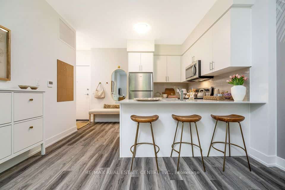 1100 Lackner Place #114, Kitchener, ON N2A 3R2