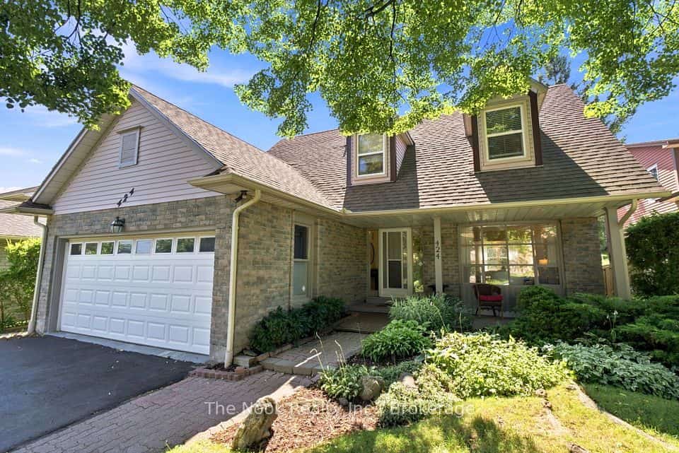 424 Prince Of Wales Drive, Whitby, ON L1N 6M9