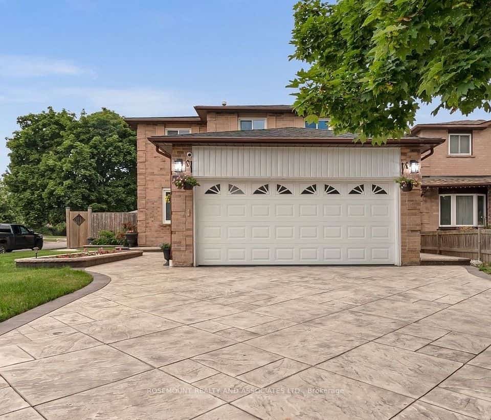 95 Rotherglen N Road N, Ajax, ON L1T 1T4