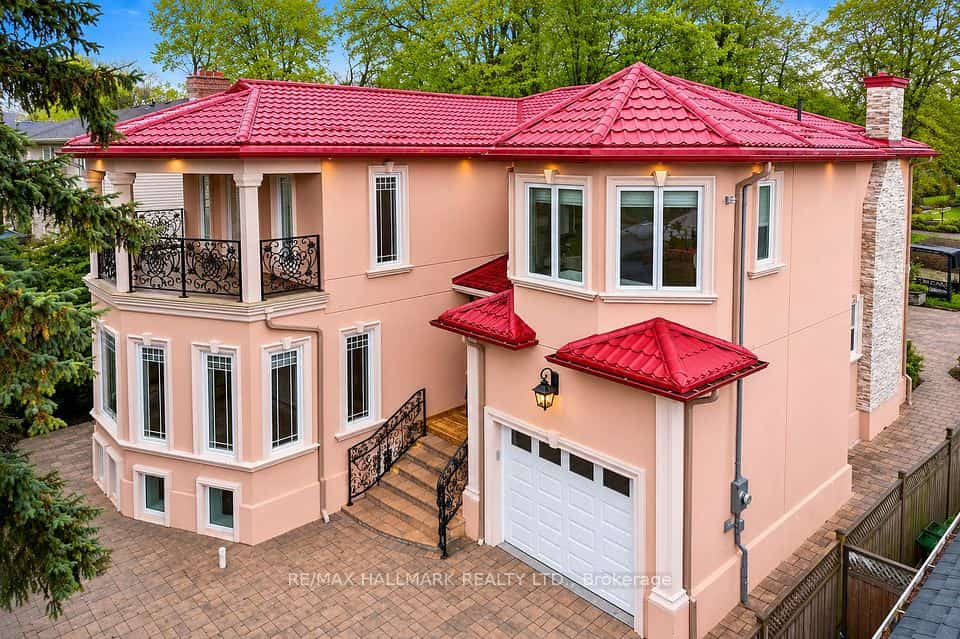 32 Orchard Park Drive, Toronto, ON M1E 3T7