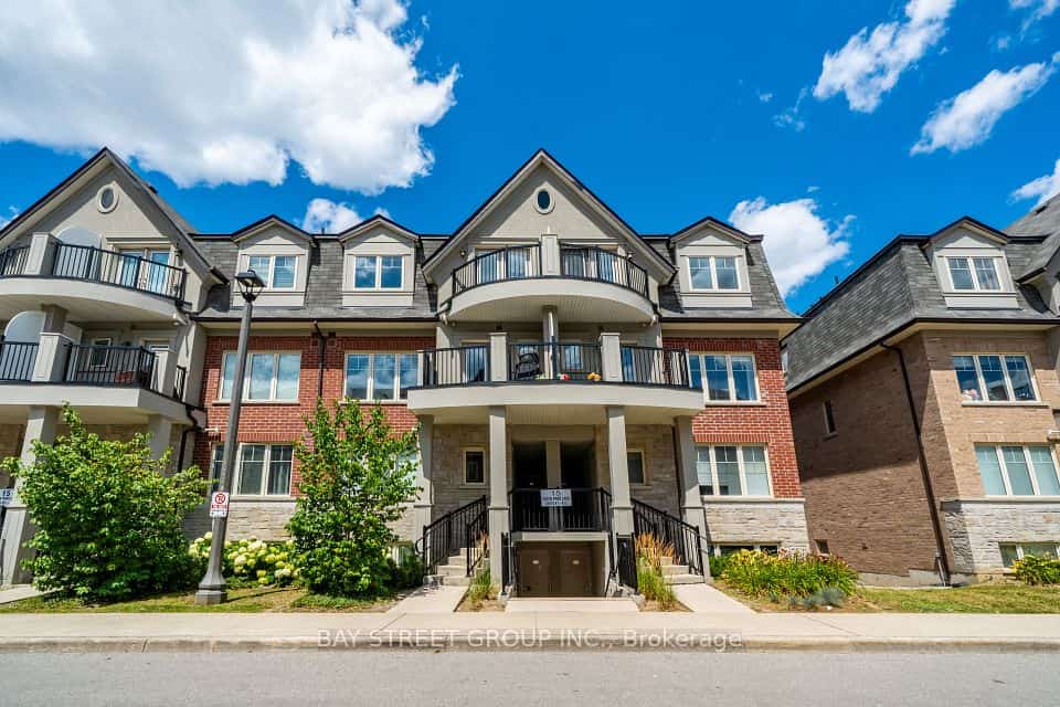 15 Eaton Park Lane #27, Toronto, ON M1W 0A5