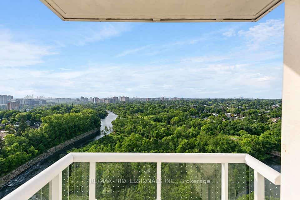 10 Wilby Crescent #1603, Toronto, ON M9N 0B6