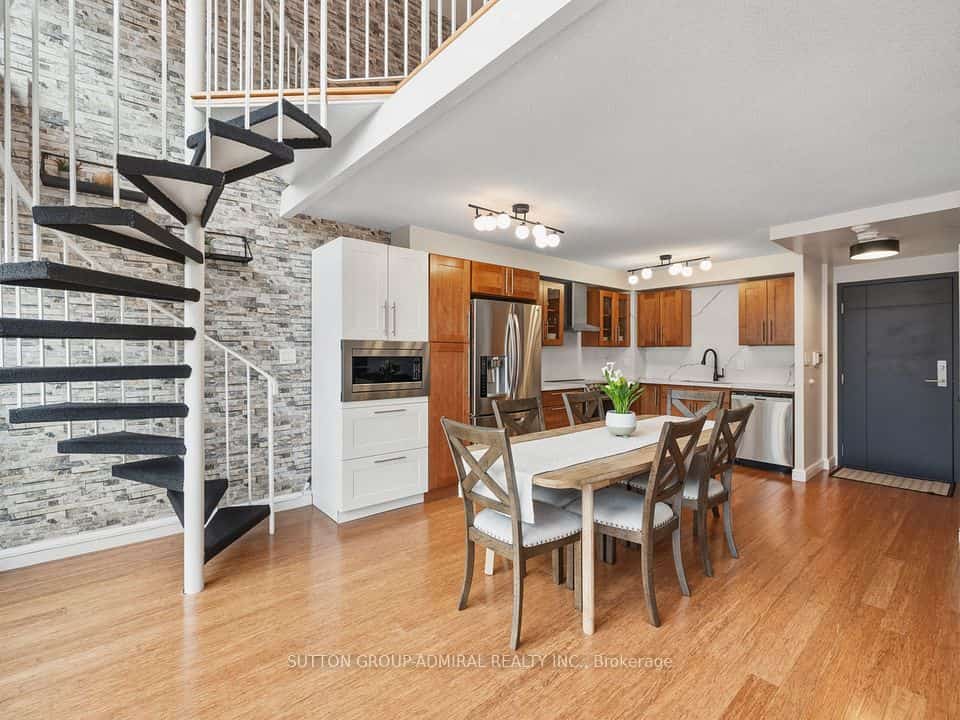 2267 Lake Shore Boulevard W #723, Toronto, ON M8V 3X2