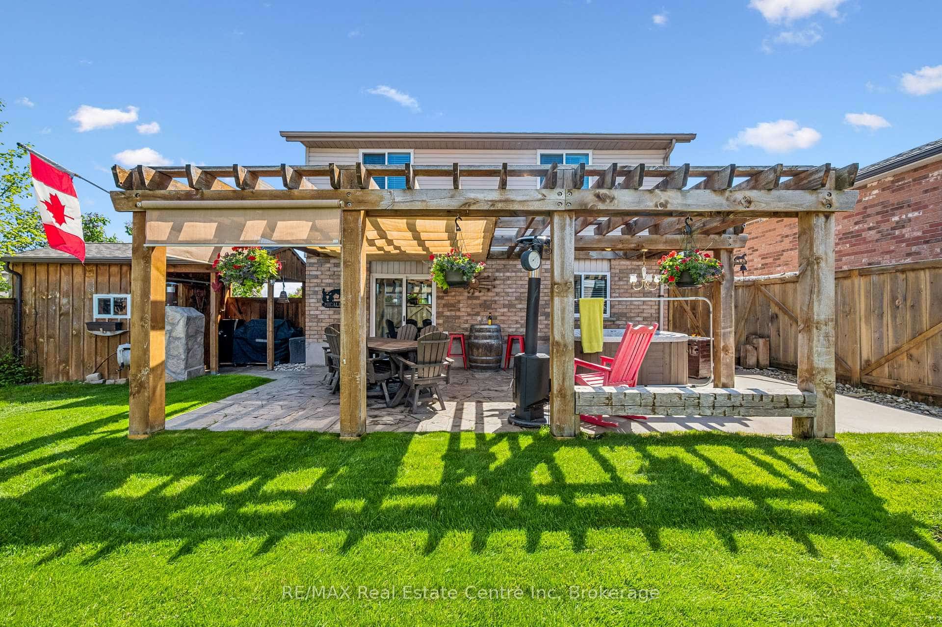 76 Abbeywood Crescent, Guelph, ON N1K 1V3