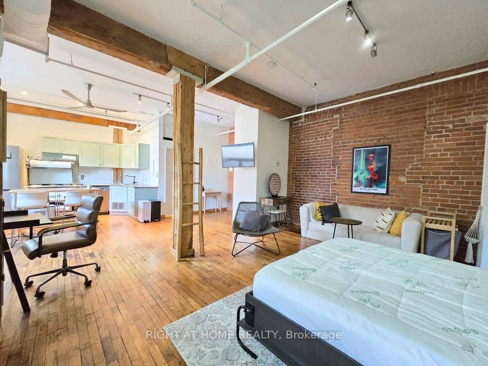 121 Prescott Avenue, Toronto