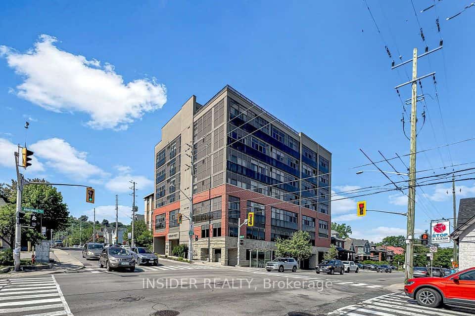 427 Aberdeen Avenue #103, Hamilton, ON L8P 2S4