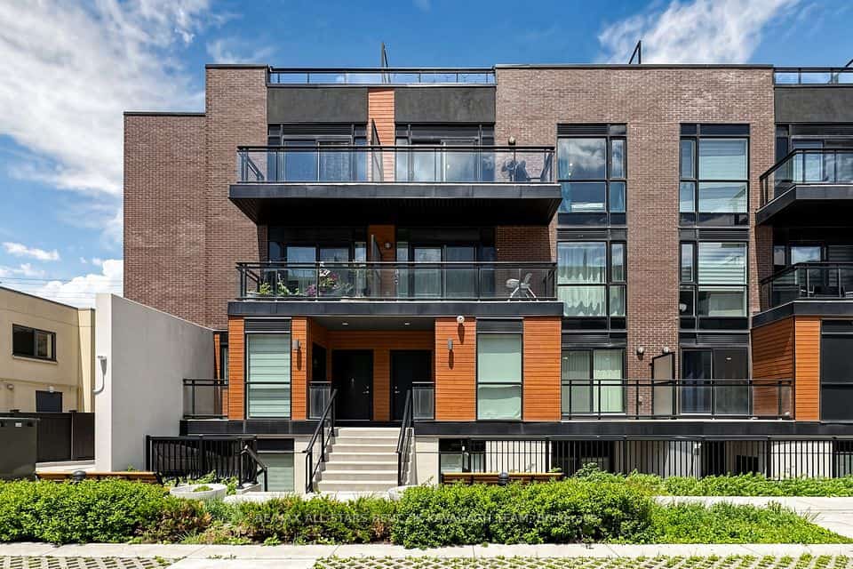 5309 Highway 7 #1103, Vaughan, ON L4L 0J1