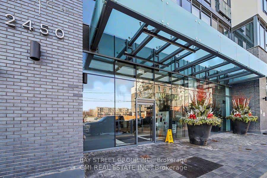 2450 Old Bronte Road #231, Oakville, ON L5M 5P6
