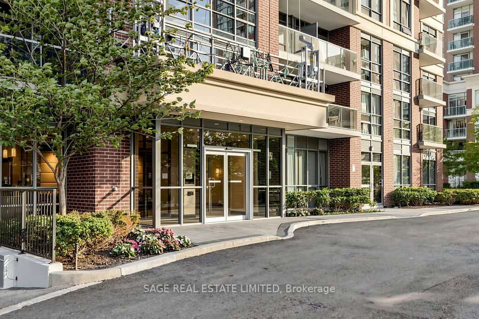 1 Michael Power Place #605, Toronto, ON M9A 0A1