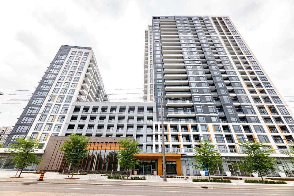 7950 Bathurst Street #1502, Vaughan, ON L4J 0L4