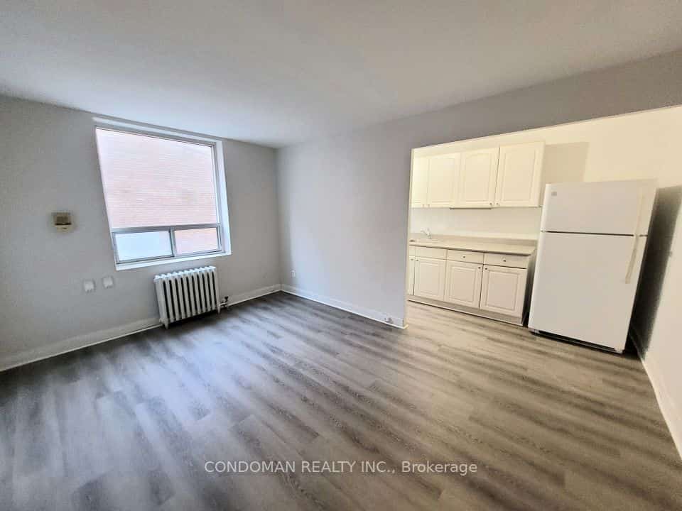 852 Broadview Avenue #105, Toronto, ON M4K 2R1
