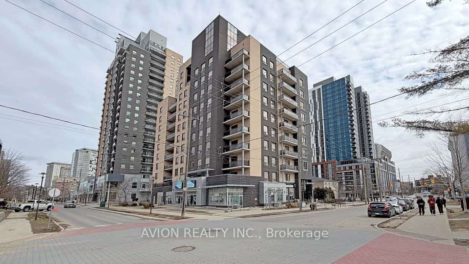 8 HICKORY Street W #806, Waterloo, ON N2L 3H6