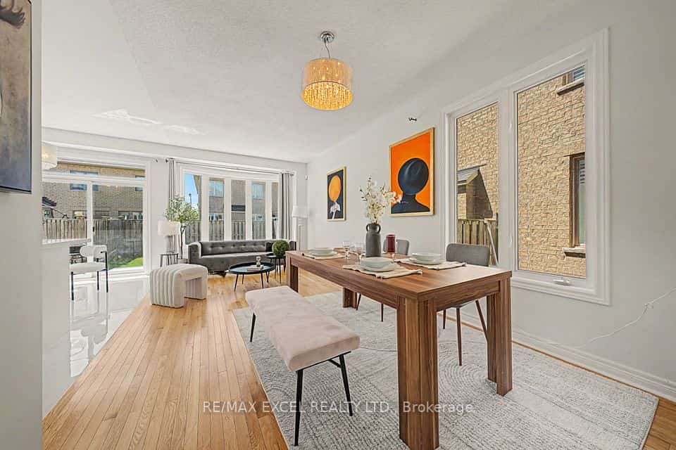 33 Brown Lane, Whitchurch-Stouffville, ON L4A 0V1