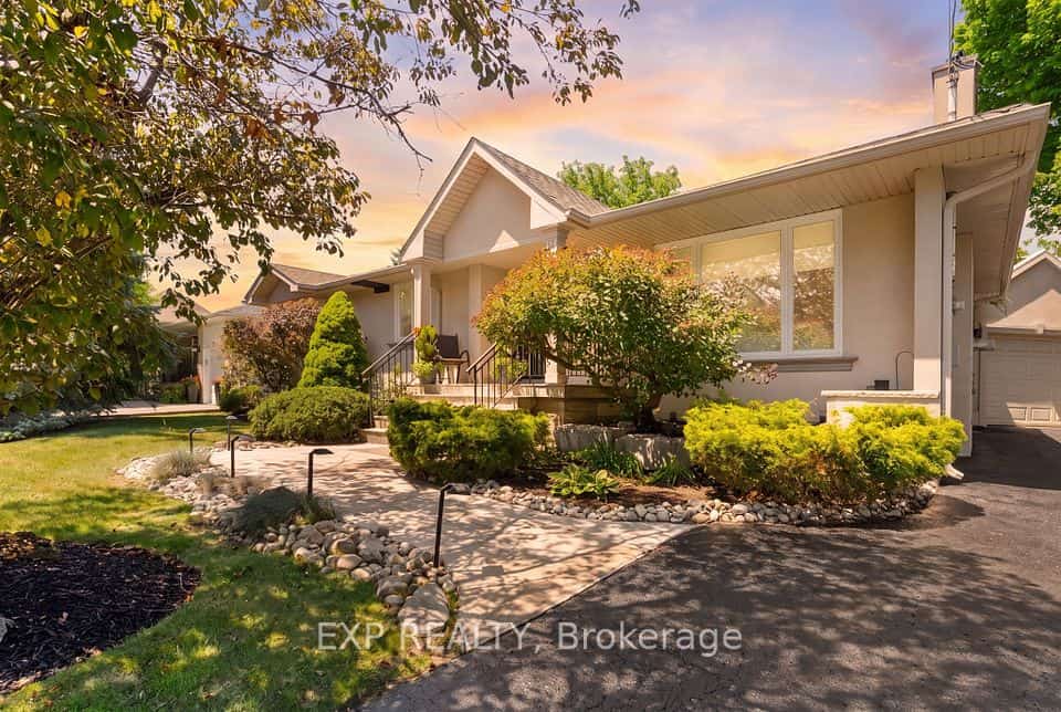 20 Malaren Road, Vaughan, ON L6A 1E5