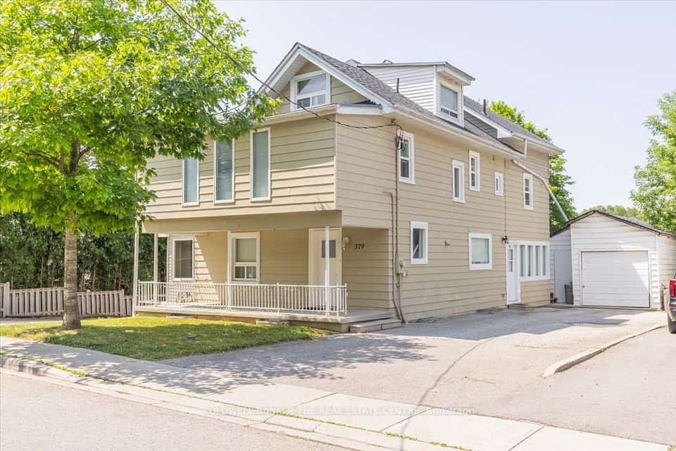 379 Simcoe Street, Newmarket, ON L3Y 2M4