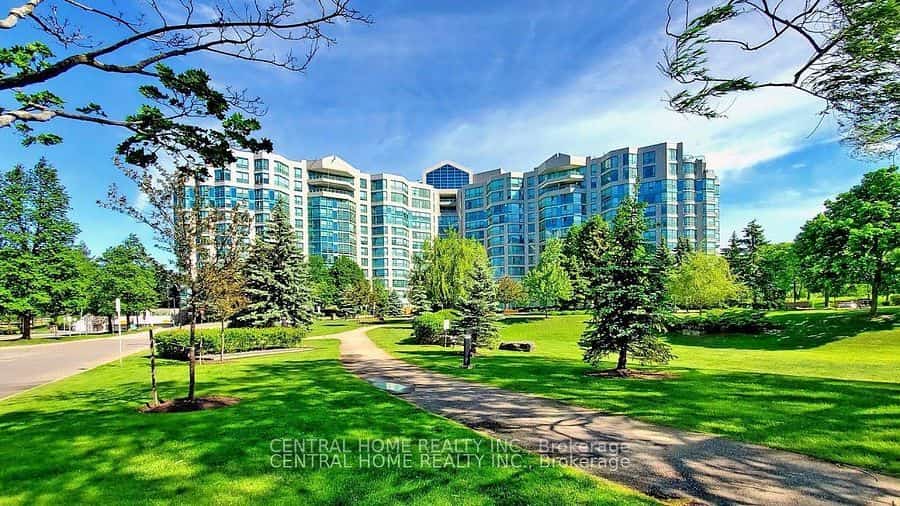 7825 Bayview Avenue #502, Markham, ON L3T 7N2