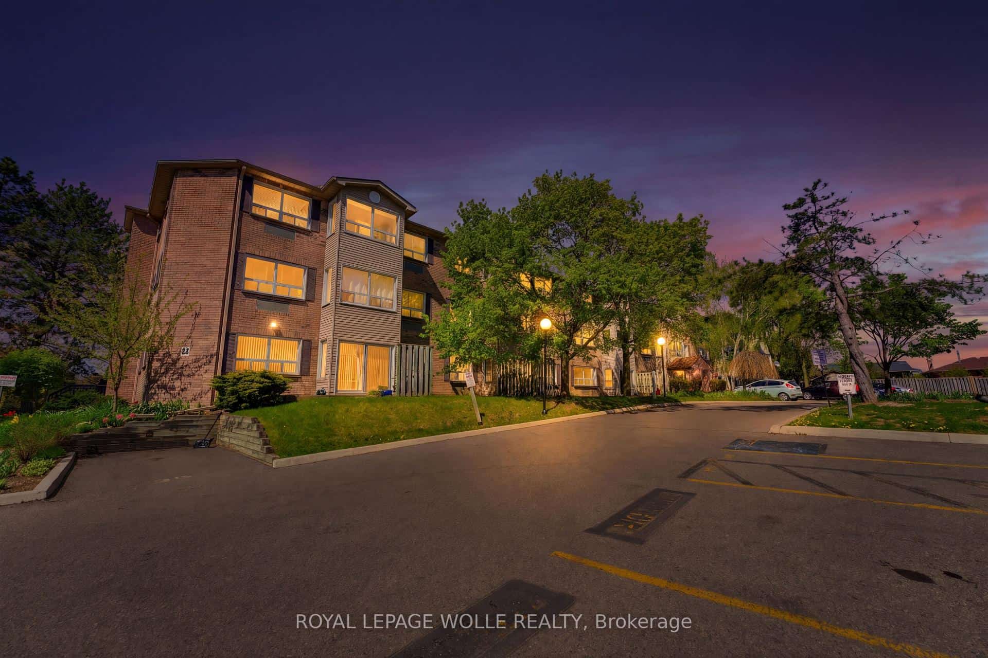 30 Hugo Crescent #110, Kitchener, ON N2M 3Z2