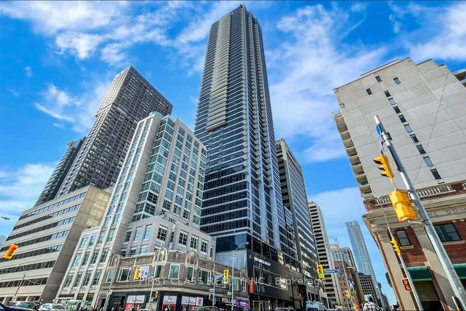 395 Bloor Street E, Toronto