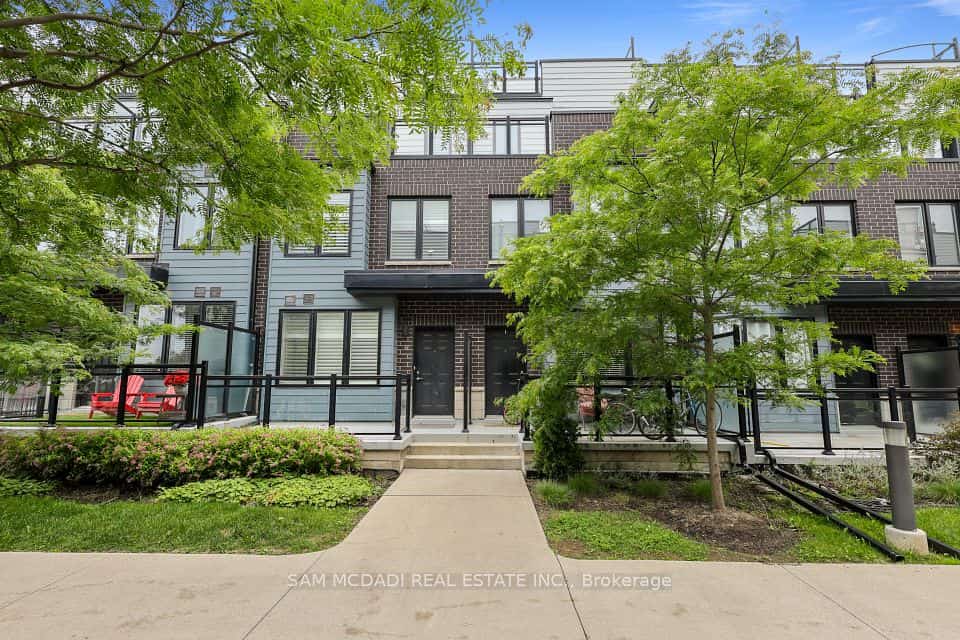 2285 Mcnab Lane #6, Mississauga, ON L5J 0B3