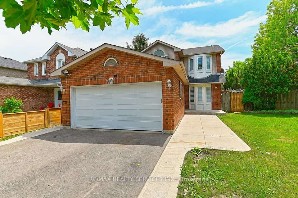 56 Mullis Crescent, Brampton, ON L6Y 4T2