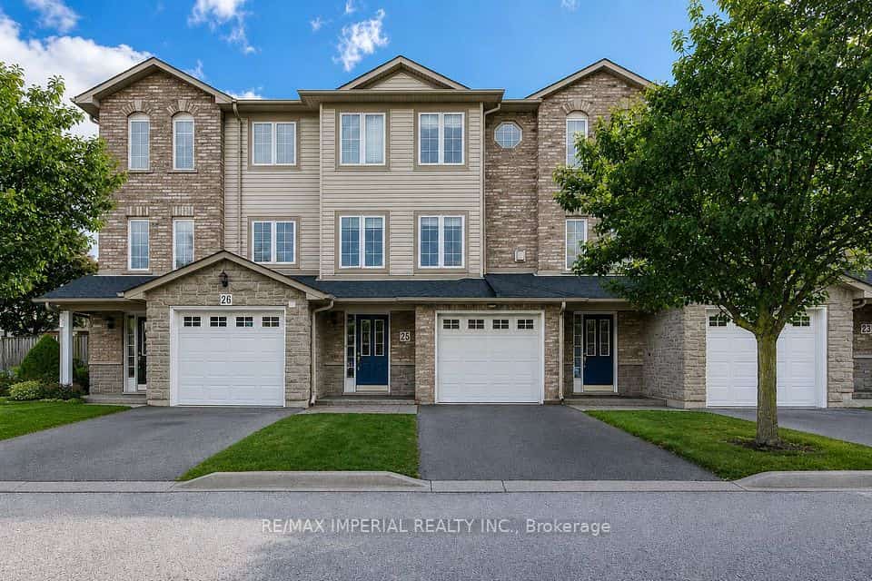 7 Southside Place #25, Hamilton, ON L9C 7W6