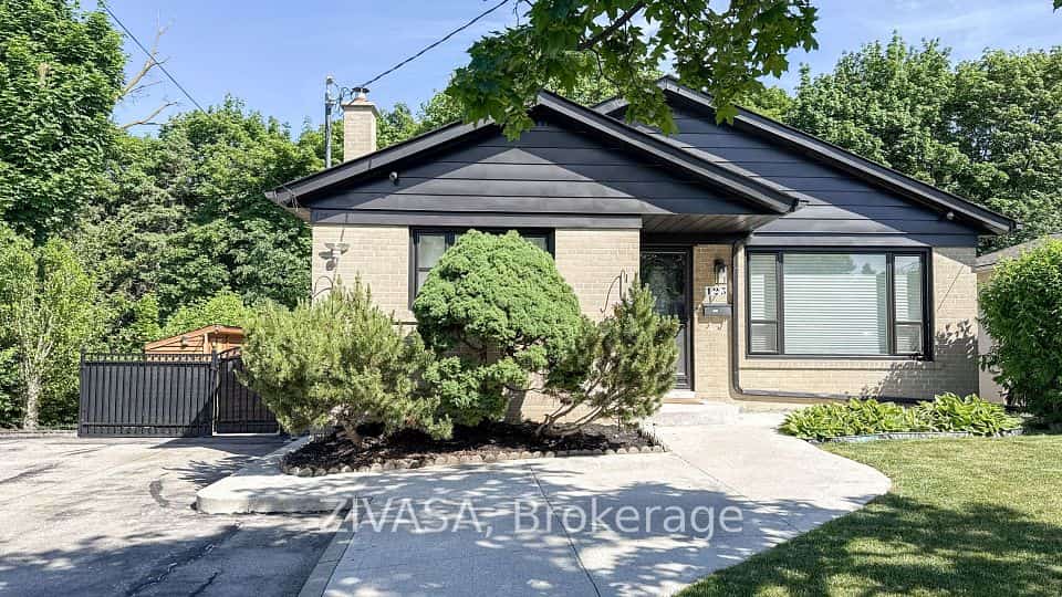 125 Jeffcoat Drive, Toronto, ON M9W 3B9
