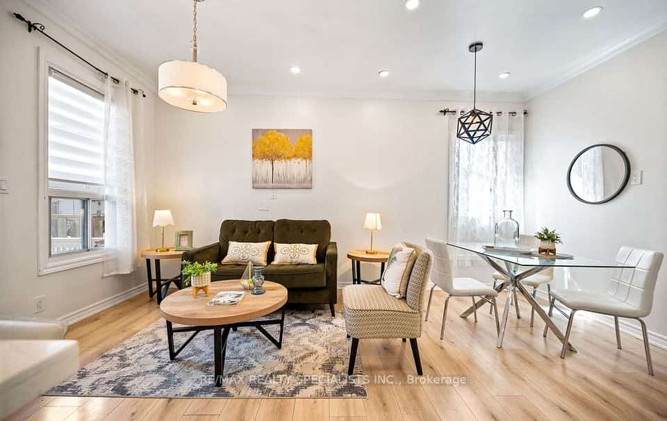 35 Britannia Avenue, Hamilton, ON L8H 1W5