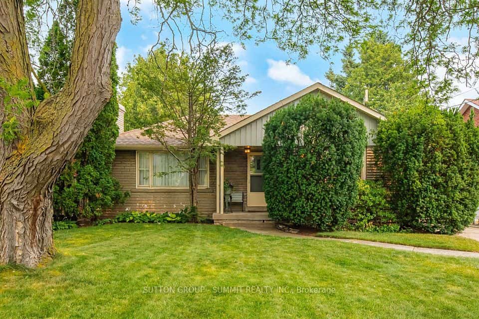 25 ARCH Road, Mississauga, ON L5M 1M4