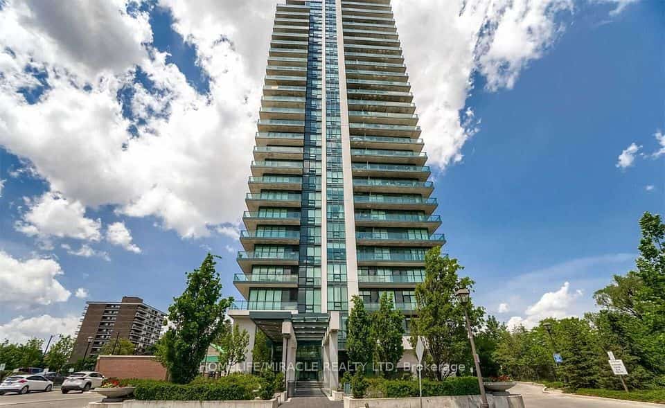 100 John Street #1002, Brampton, ON L6W 0A8