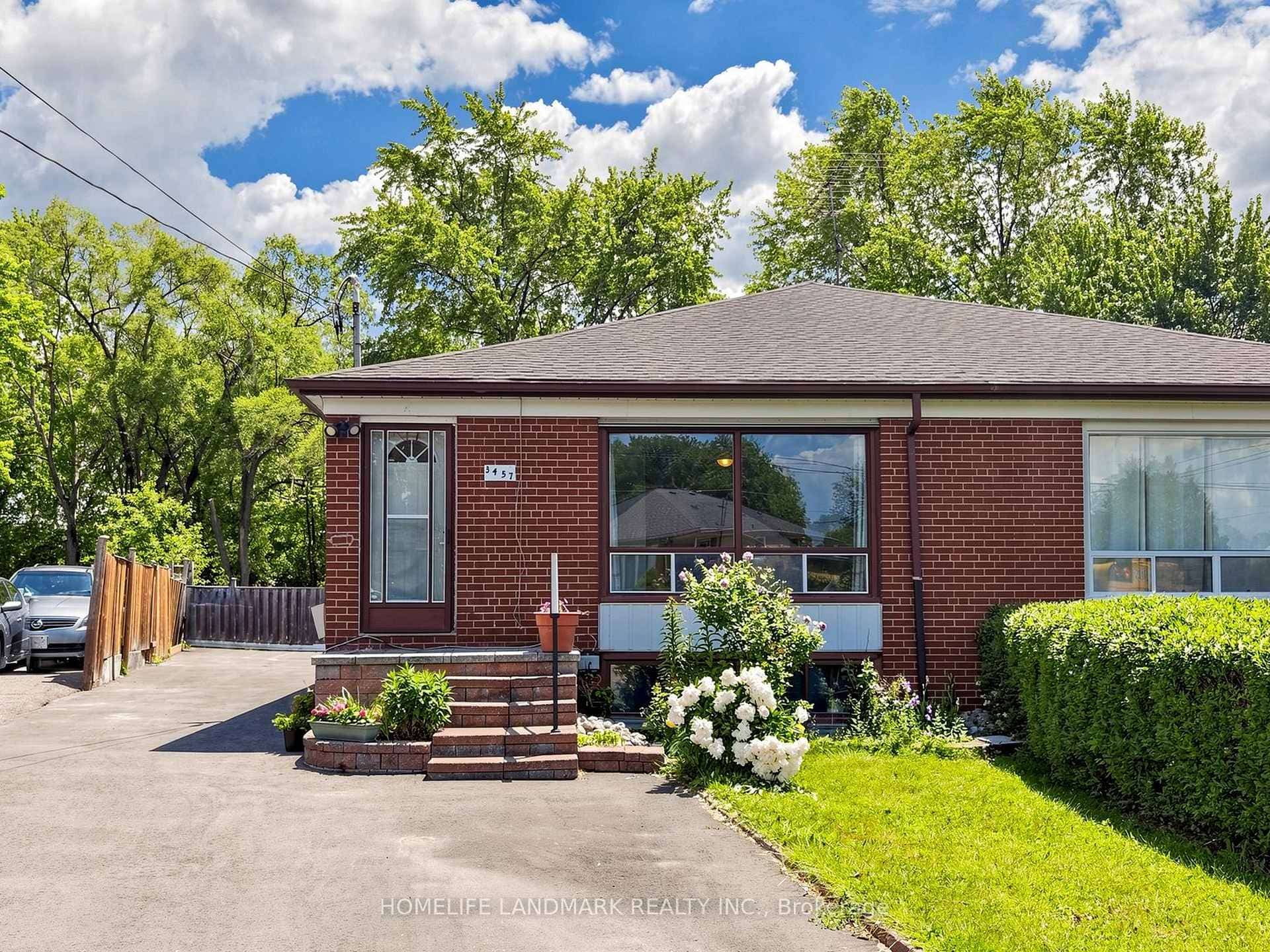 3457 Ashcroft Crescent, Mississauga, ON L5C 2E6