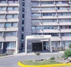 10 Sunny Glenway Way, Toronto
