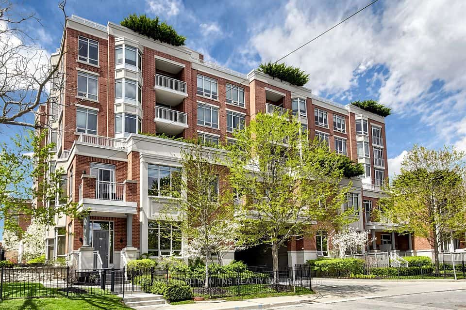 The Renaissance Of Richmond Hill, Richmond Hill
