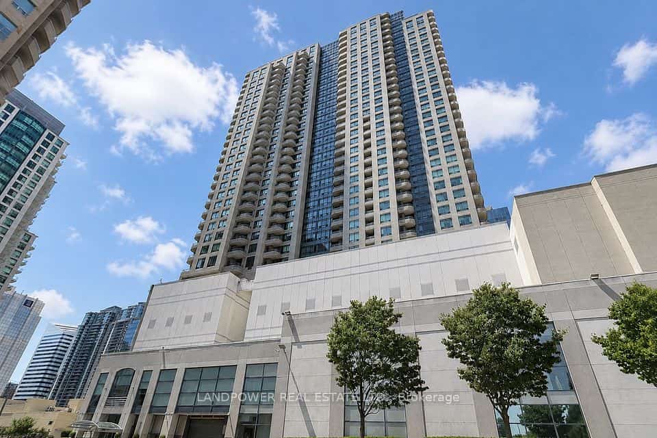 The Pinnacle, Toronto