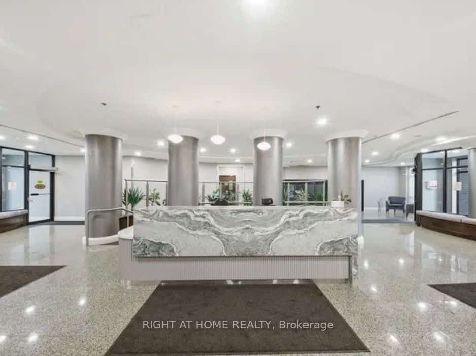 233 Beecroft Road #111, Toronto, ON M2N 6Z9