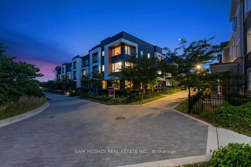 3006 Creekshore Common, Oakville