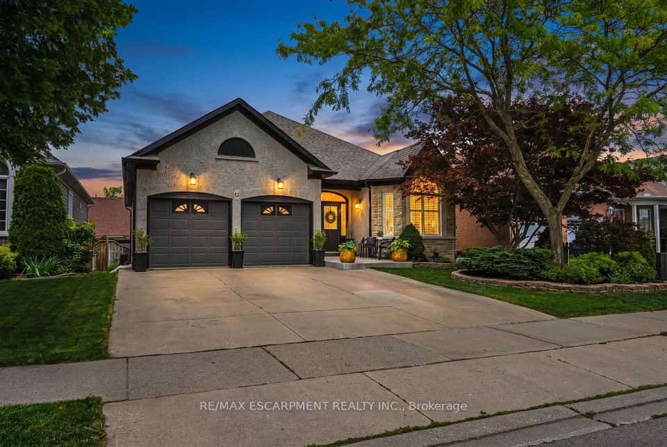 32 Kopperfield Lane, Hamilton, ON L0R 1W0