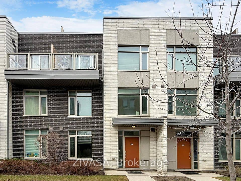 15 Applewood Lane, Toronto