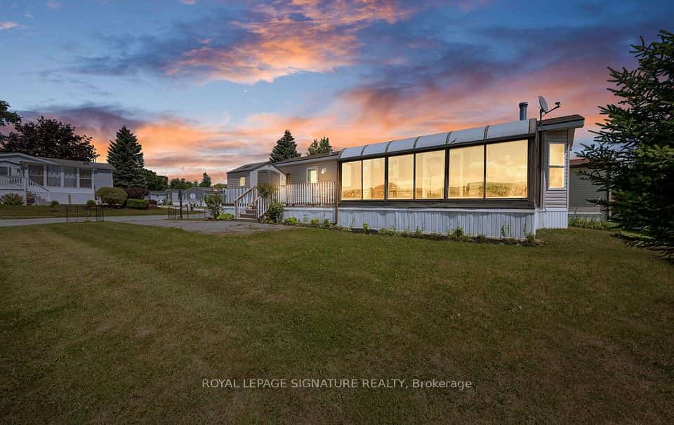49 Sunrise Circle, Bradford West Gwillimbury, ON L3Z 3W9