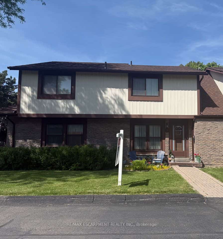 6650 Falconer Drive #19, Mississauga, ON L5N 1B5