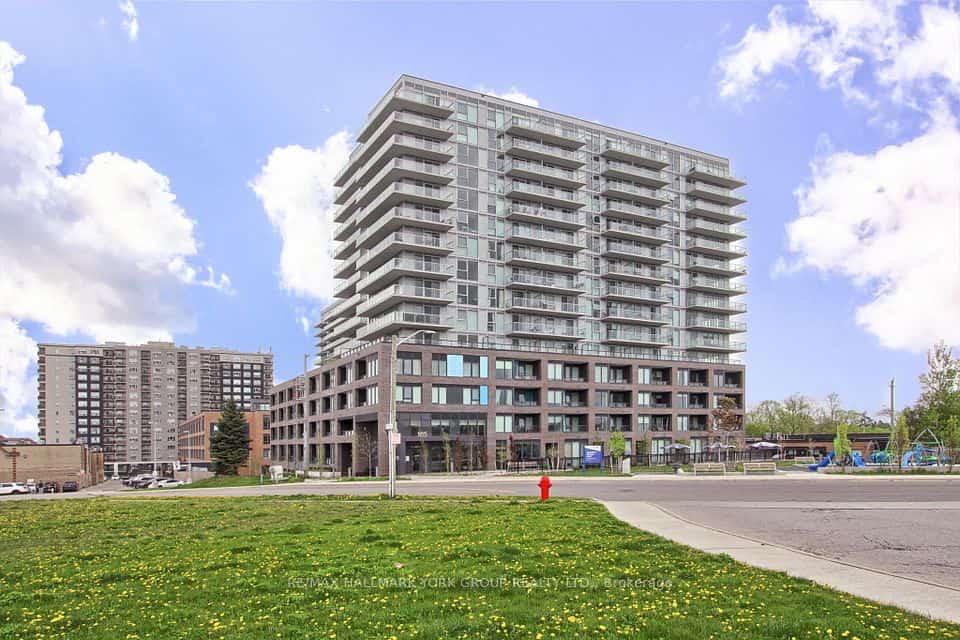 185 Deerfield Road #419, Newmarket, ON L3Y 0G7