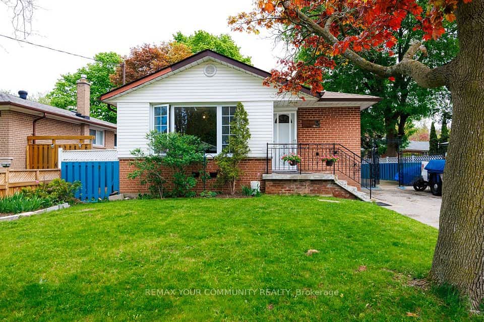3 Shoreview Drive, Toronto, ON M1E 3R1