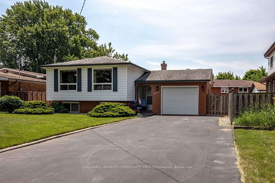 409 Mohawk Road W, Hamilton, ON L9C 1W5