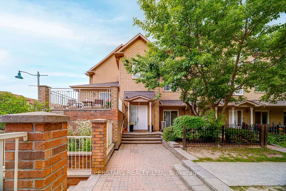 10 Cox Boulevard, Markham