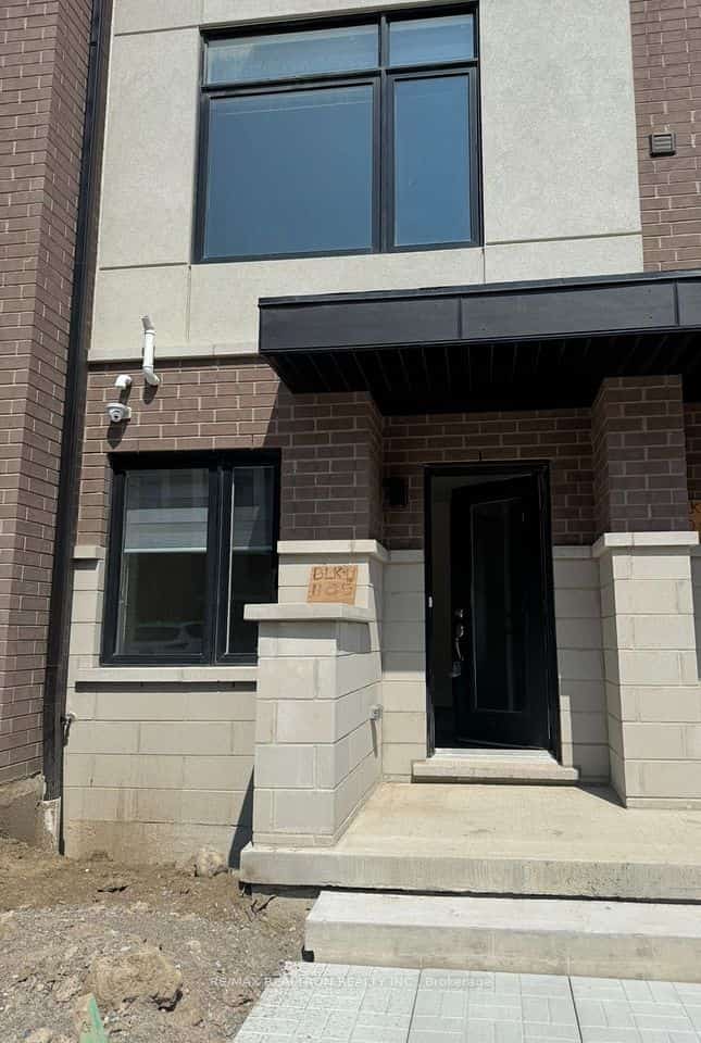 1695 Dersan Street #1204, Pickering, ON L1X 0S9
