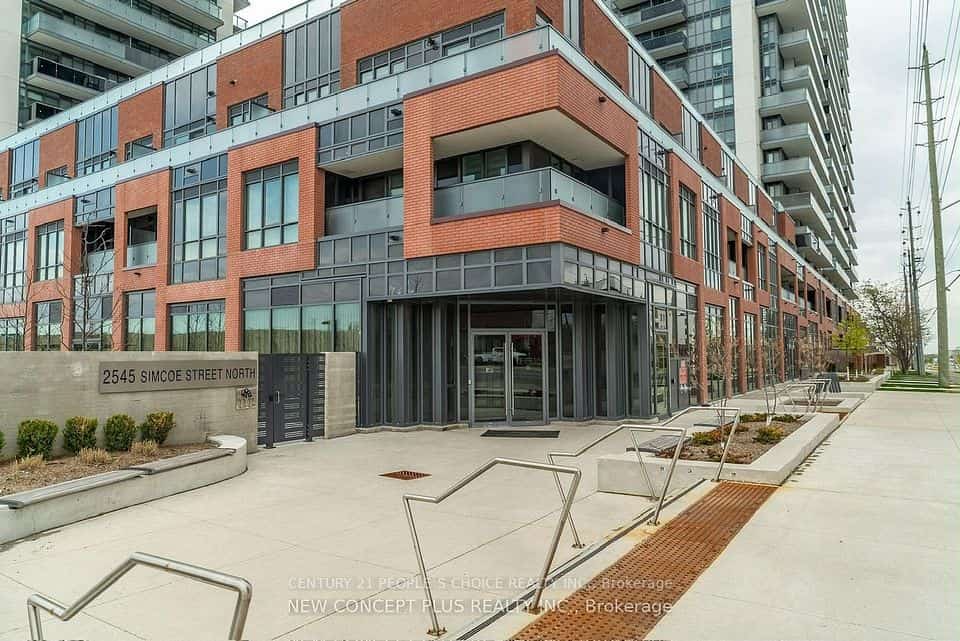 2545 Simcoe Street N #306, Oshawa, ON L1L 0W3